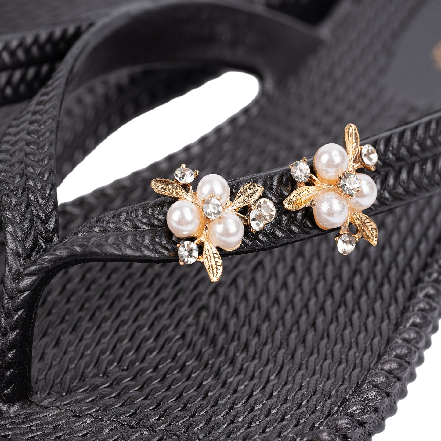 Swalker Woman's Metalli Sandal GRAPHITE